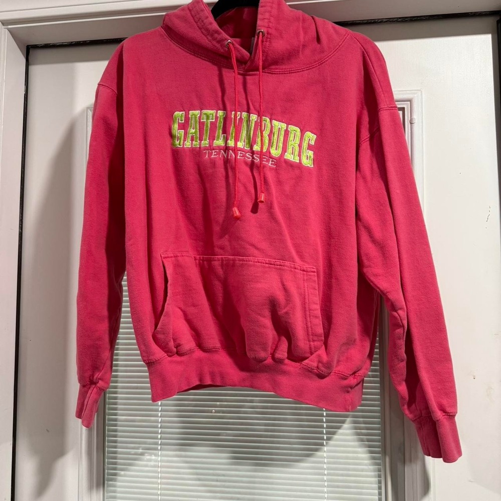 Gatlinburg Tennessee Embroidered Hoodie Size Women's Medium Pink & Lime Green